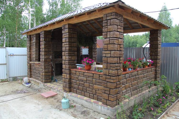 Кам'яні садові альтанки