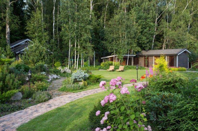 Садові доріжки - Ландшафтний дизайн дачної ділянки фото