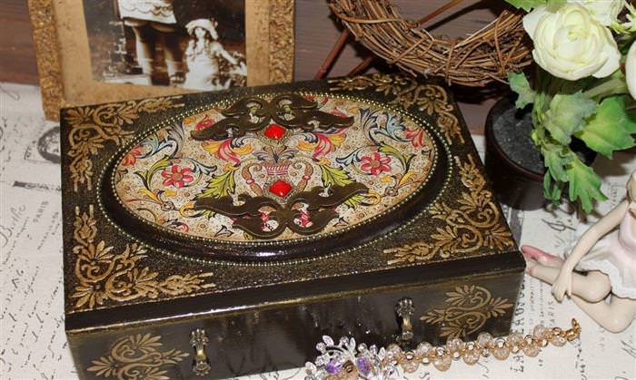 Декор шкатулки своїми руками &ndash; техніка, поради та ідеї +80 фото