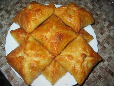 Пиріжки з картоплею в духовці