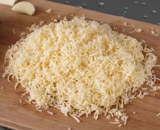 Салат з копченою куркою і ананасами &ndash; 10 смачних покрокових рецептів з фото