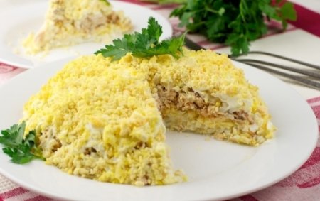 Салат &laquo;Мімоза&raquo; з сайрою