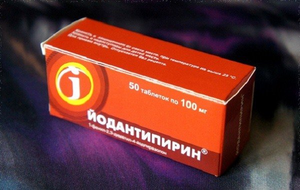Кліщ на тілі: як витягти комахи?