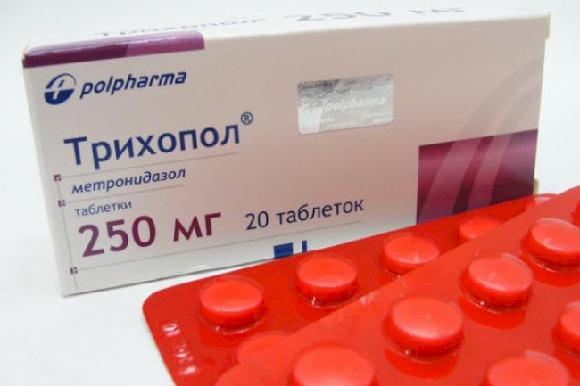 Вивести попелиці на вишні &ndash; препарати та народні засоби